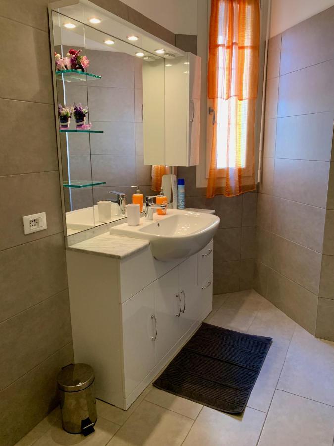 Ennodio Apartment โกโม ภายนอก รูปภาพ