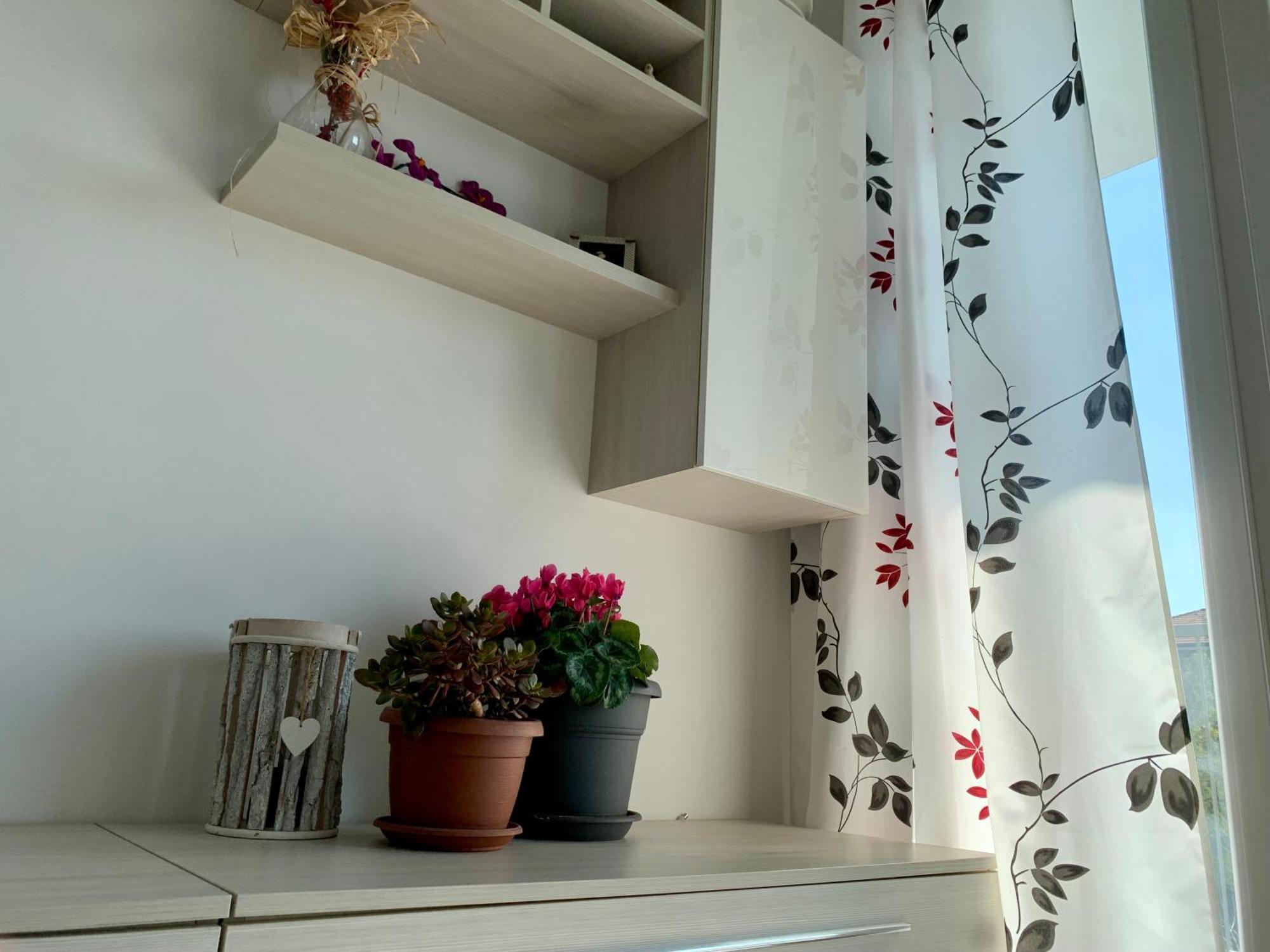 Ennodio Apartment โกโม ภายนอก รูปภาพ